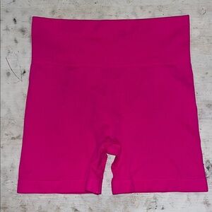 Zyia Hot Pink Seamless Hustle Shorts | size Medium